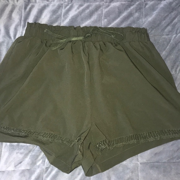 Shein shorts - Picture 3 of 5